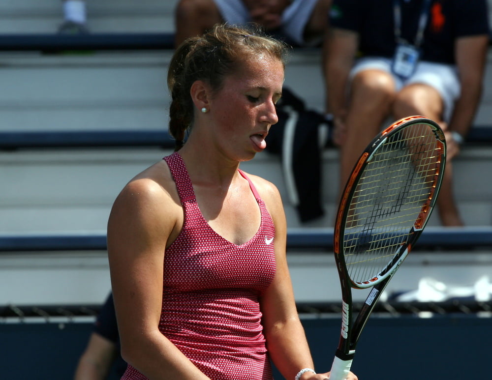 Annika beck - linda tenista profesional alemana
 #98170994