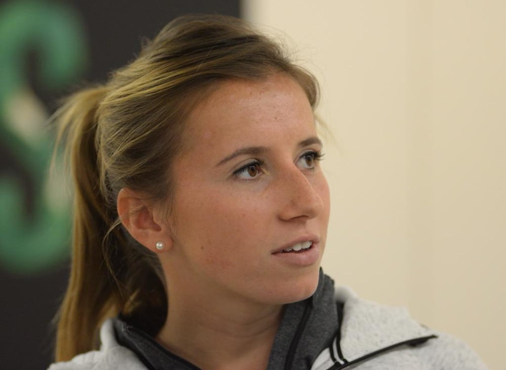 Annika beck - linda tenista profesional alemana
 #98171026