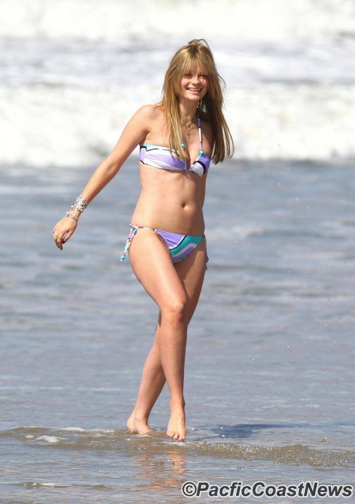 Mischa Barton #95102846