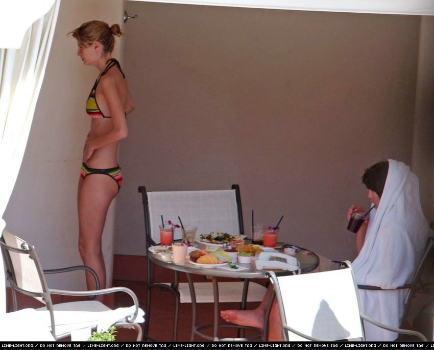 Mischa barton
 #95102904