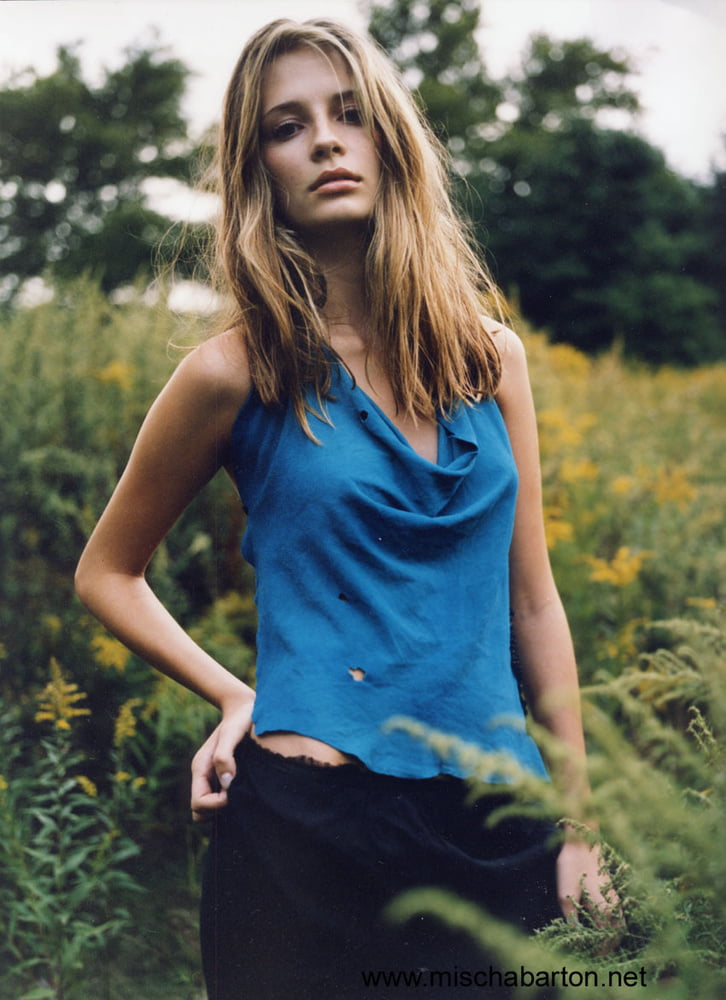 Mischa barton
 #95102914