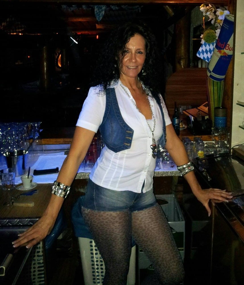 Hot amateur bar lady Petra so horny #91970591