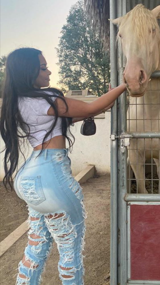 #jeans rabudas gostosas 23
 #82610959