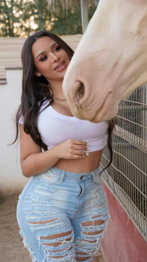 #jeans rabudas gostosas 23
 #82610995