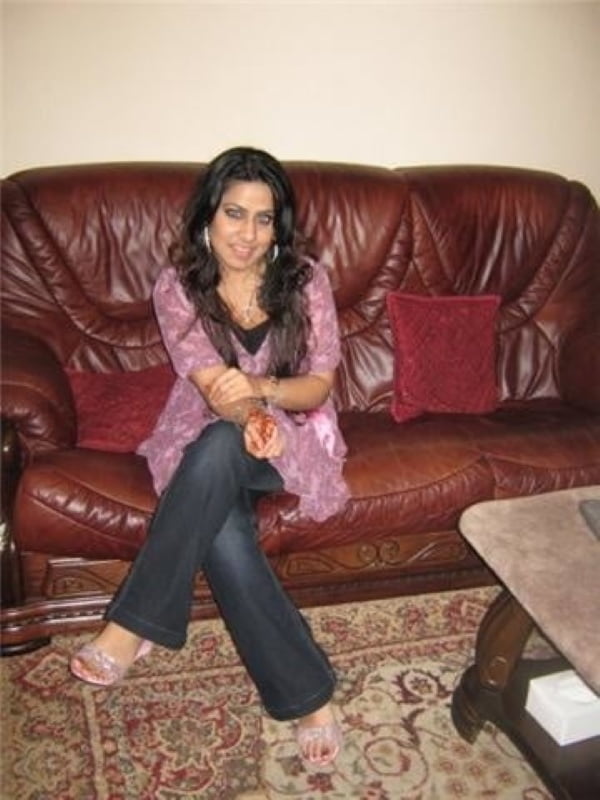 Paki Whore Natasha Indian 24yr Cunt From Dagenham Essex UK #102473208