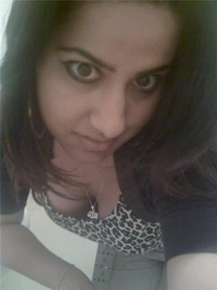 Paki Whore Natasha Indian 24yr Cunt From Dagenham Essex UK #102473253