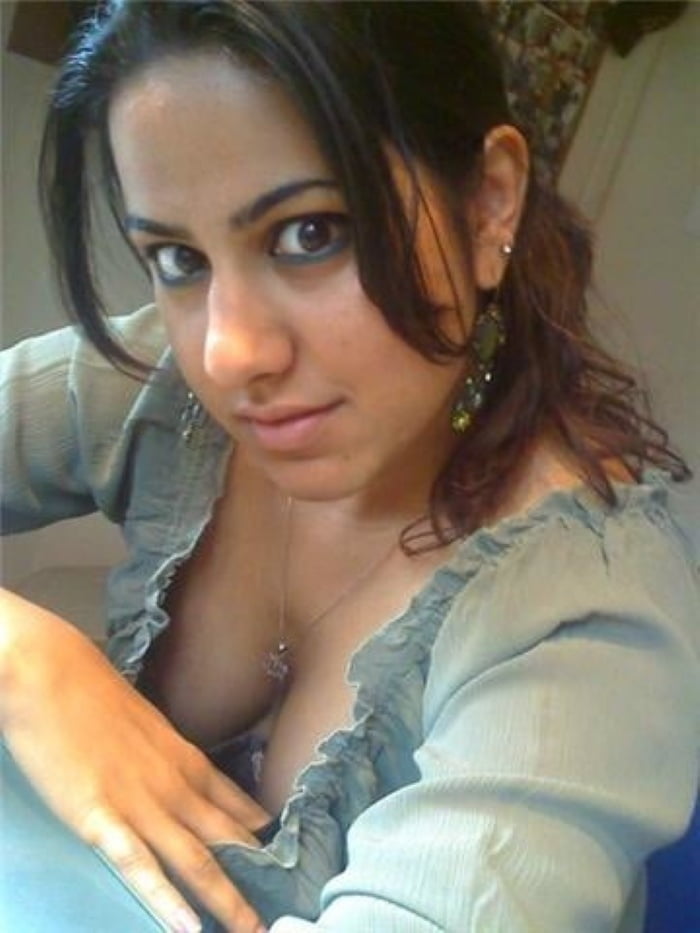 Paki Whore Natasha Indian 24yr Cunt From Dagenham Essex UK #102473283
