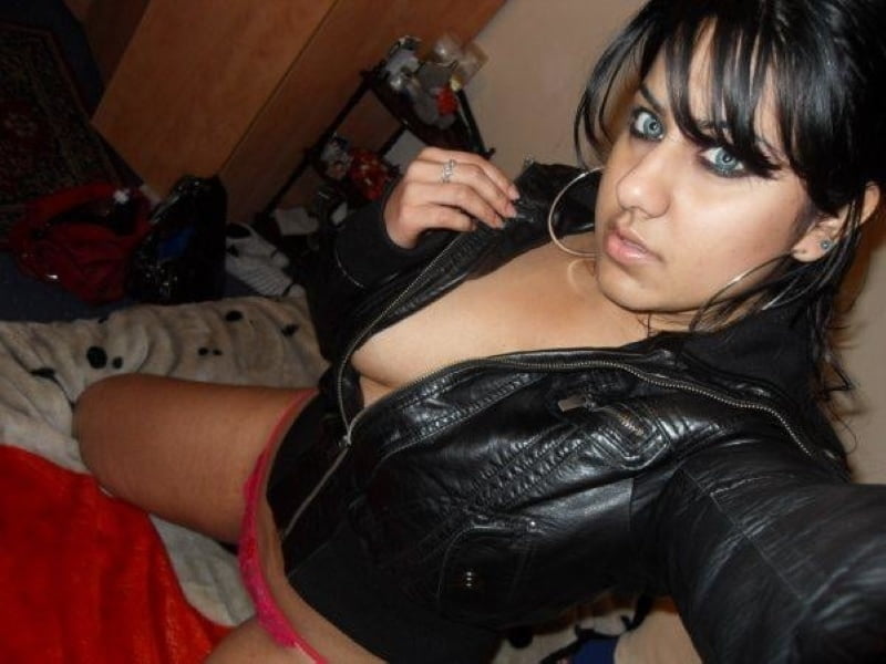 Paki Whore Natasha Indian 24yr Cunt From Dagenham Essex UK #102473334