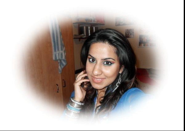 Paki Whore Natasha Indian 24yr Cunt From Dagenham Essex UK #102473579