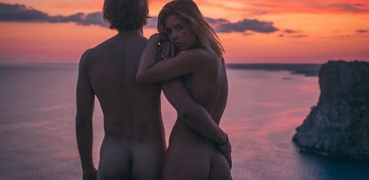 Daughter_Mother desnuda #108761374