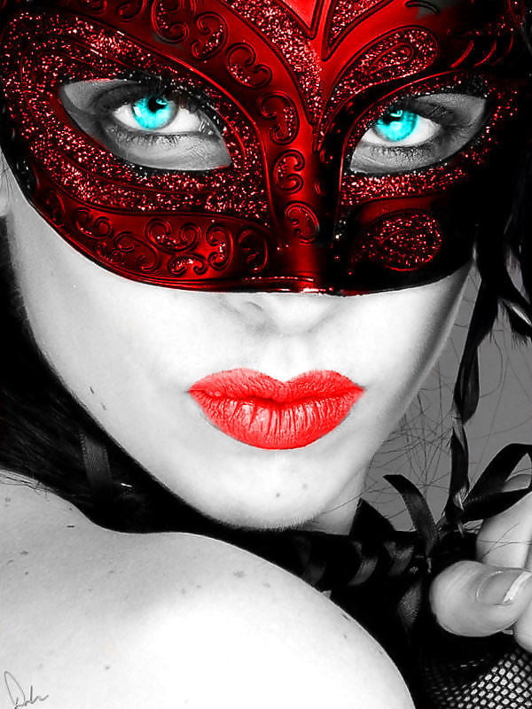 Red Fav1 #99890135