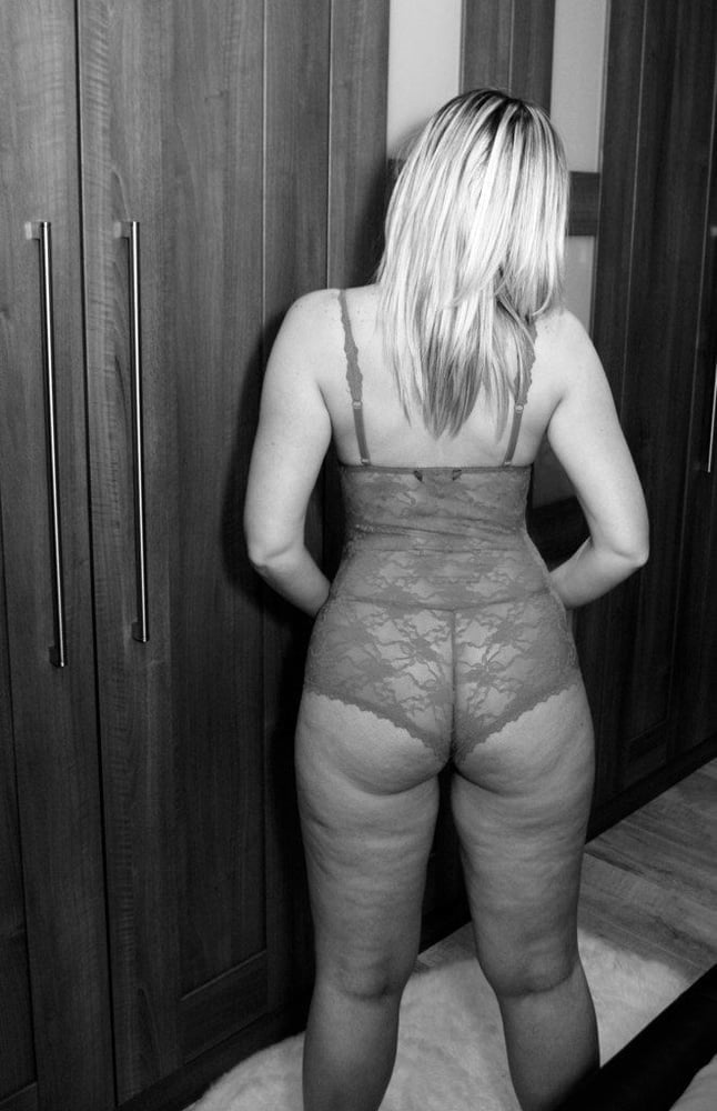 Hot Wivers vol. 305 #97243298
