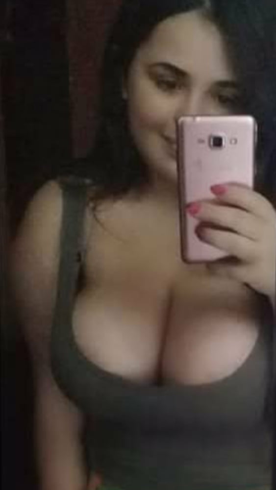 Gleyce milf with huge tits
 #96252628