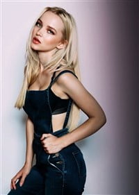 Dove cameron
 #98994218