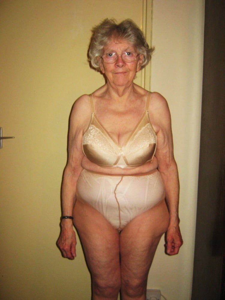 Abuelas bragas
 #94263035