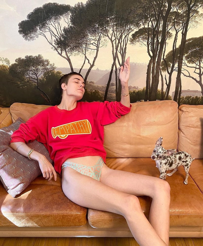 Demi Moore and daughters #93590200