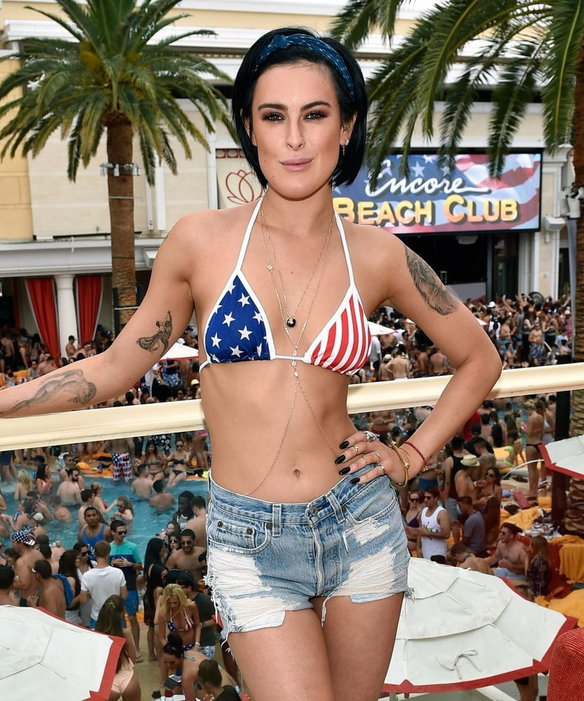 Demi Moore and daughters #93590938