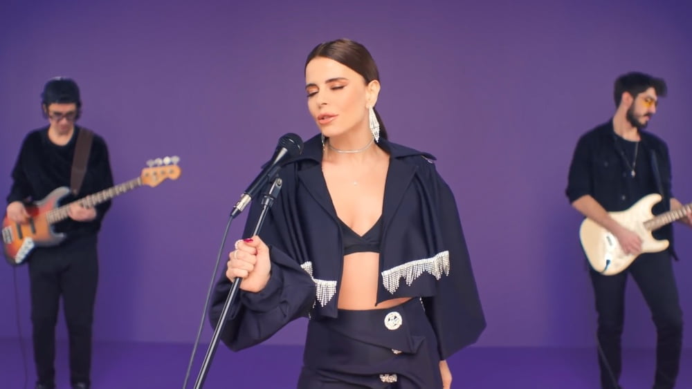 Simge - ister inan ister inanma & pes etme (2020)
 #93071142