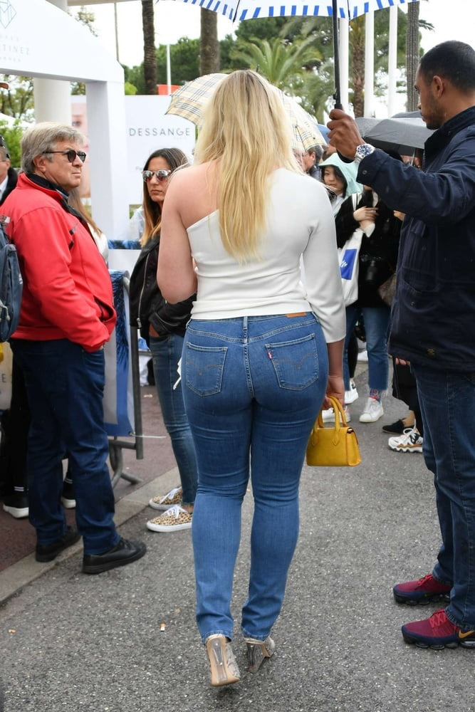 Nero allevato pawg iskra lawrence
 #100858438
