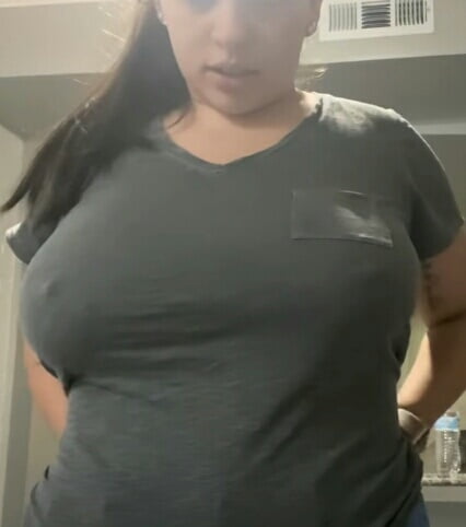 Tetas golosas große Brust
 #90923947