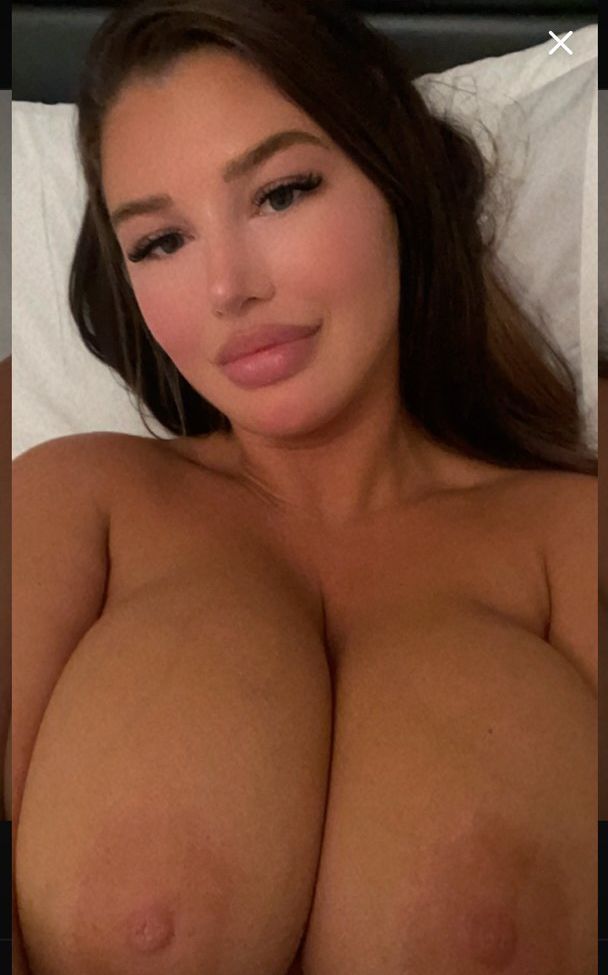 Sarah Coughlan desnuda #108251819