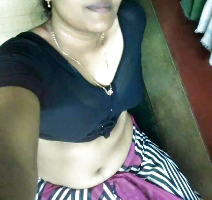 Tamil aunty tits zeigen
 #92201516