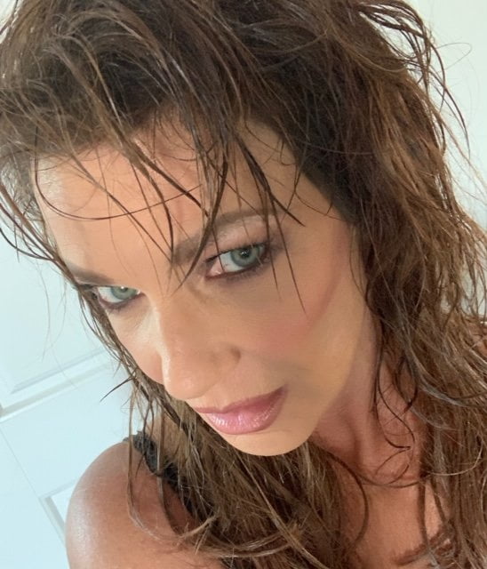 Selfies 2
 #92565854