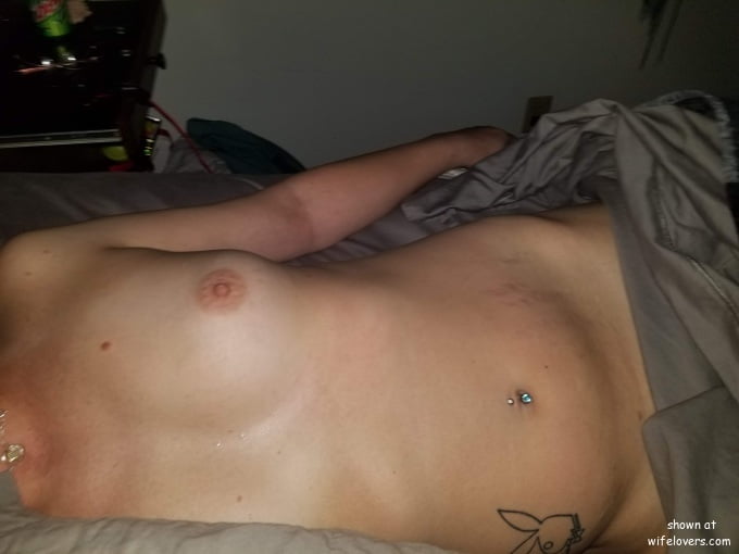 Amateur Ehefrauen - 4
 #95036901