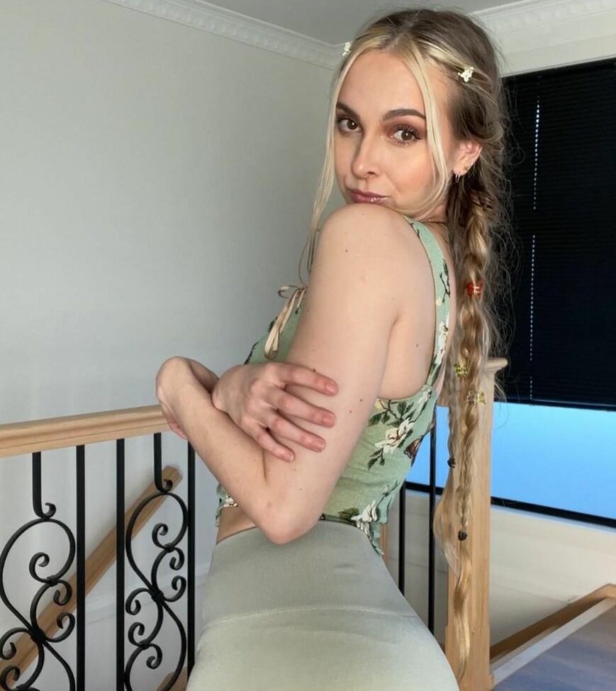 Fasffy Mega Dump desnuda #109854841