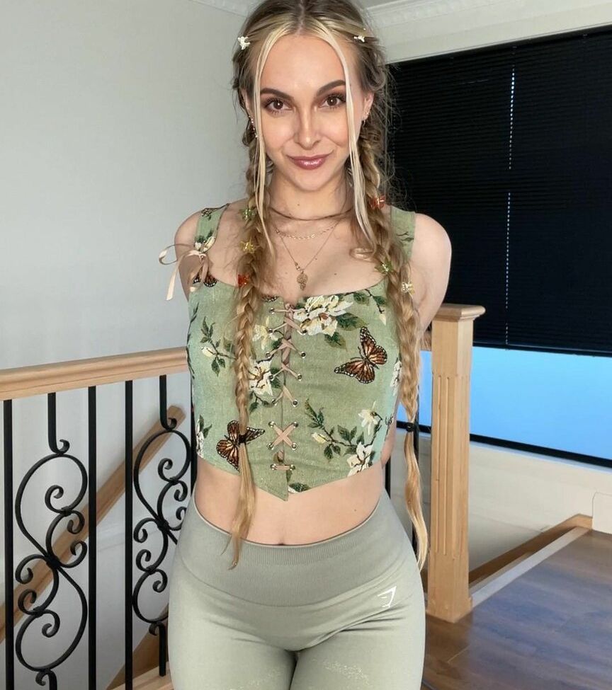 Fasffy Mega Dump desnuda #109854847