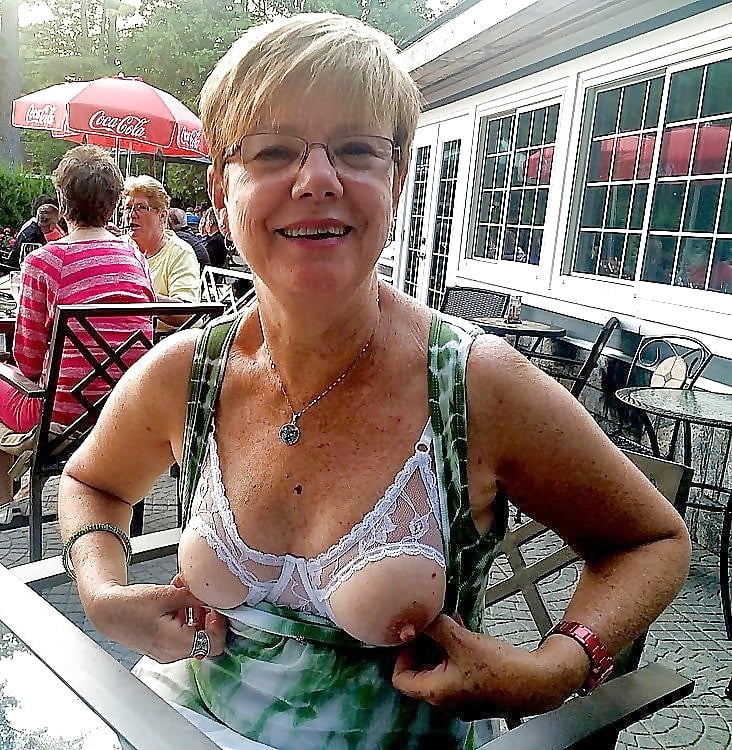 Nicht zu alt für einen hübschen Fick alt
 #79884297