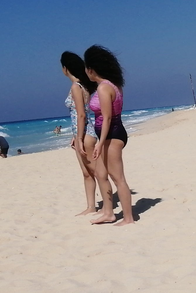 Chicas egipcias
 #88549292