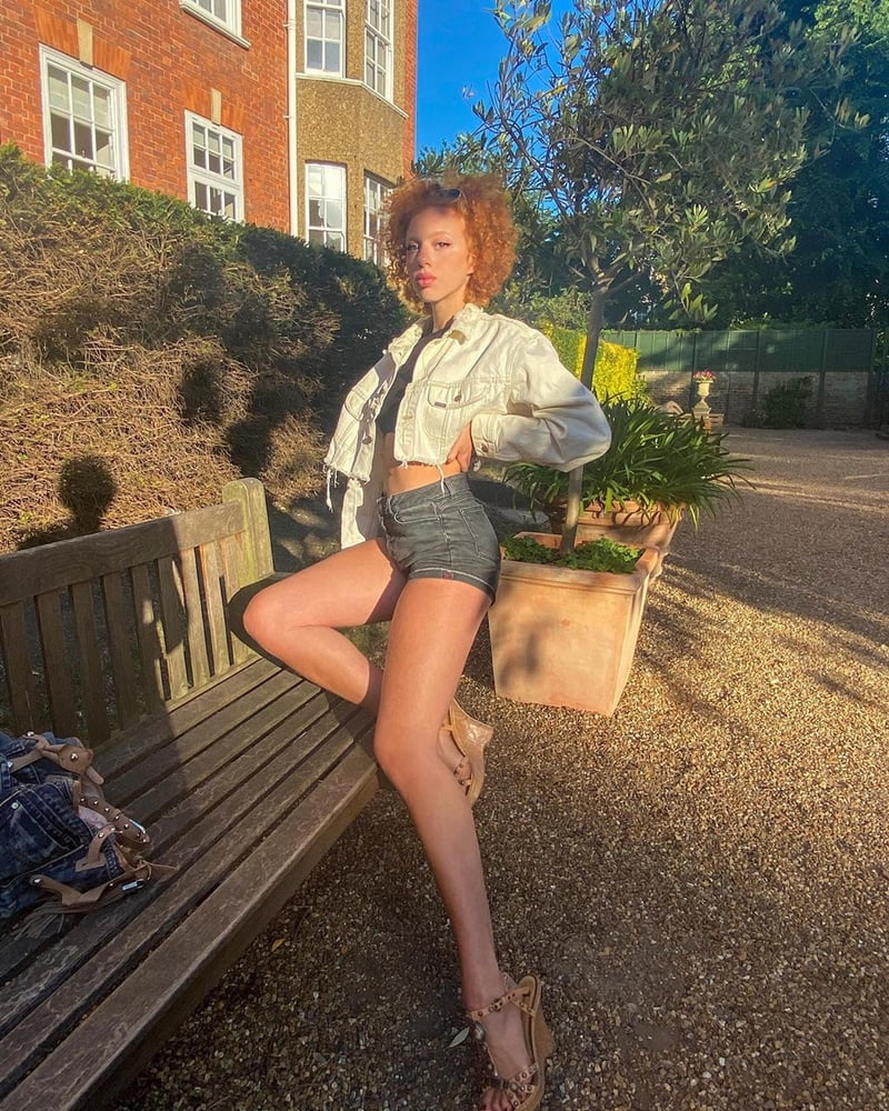 Tv... Fussball #93719602