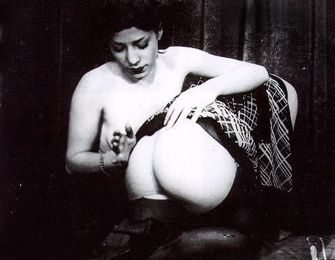1931年から1960年のヴィンテージ・ポルノ写真
 #95302501