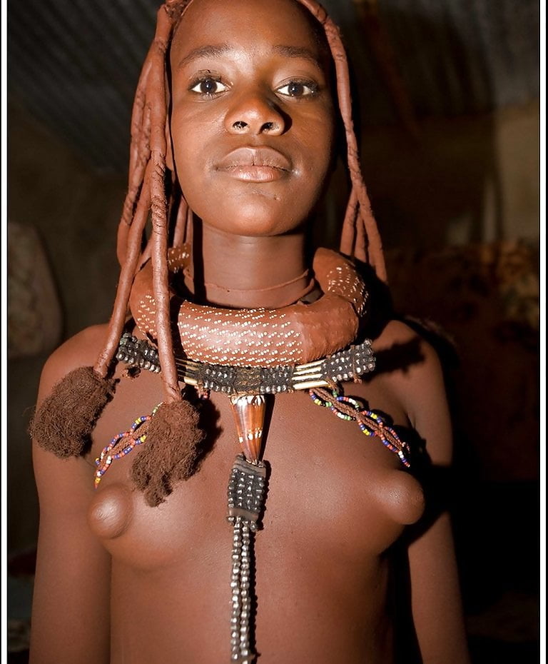 Afrikanische Stammesmädchen
 #96299515