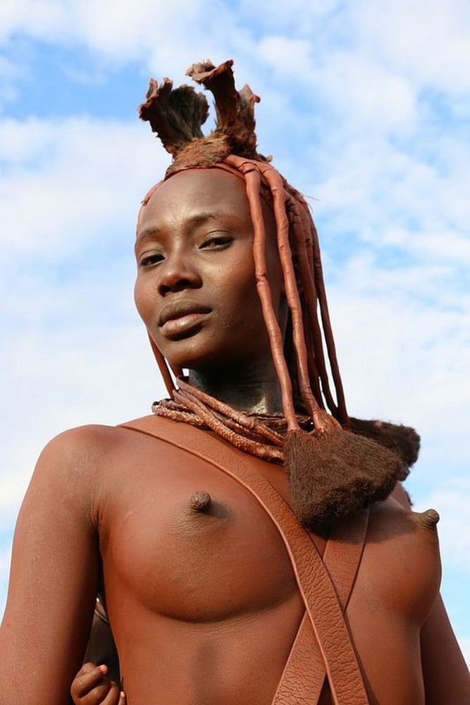 アフリカの部族の女の子
 #96299587