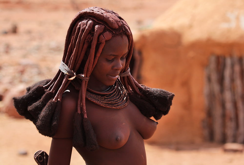 アフリカの部族の女の子
 #96299593