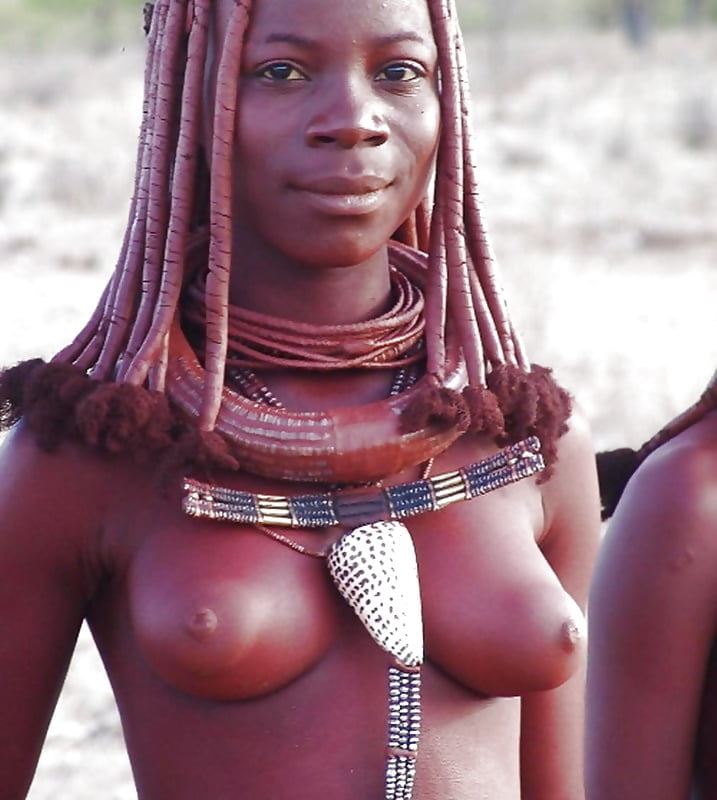 アフリカの部族の女の子
 #96299620