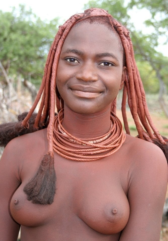 Afrikanische Stammesmädchen
 #96299624