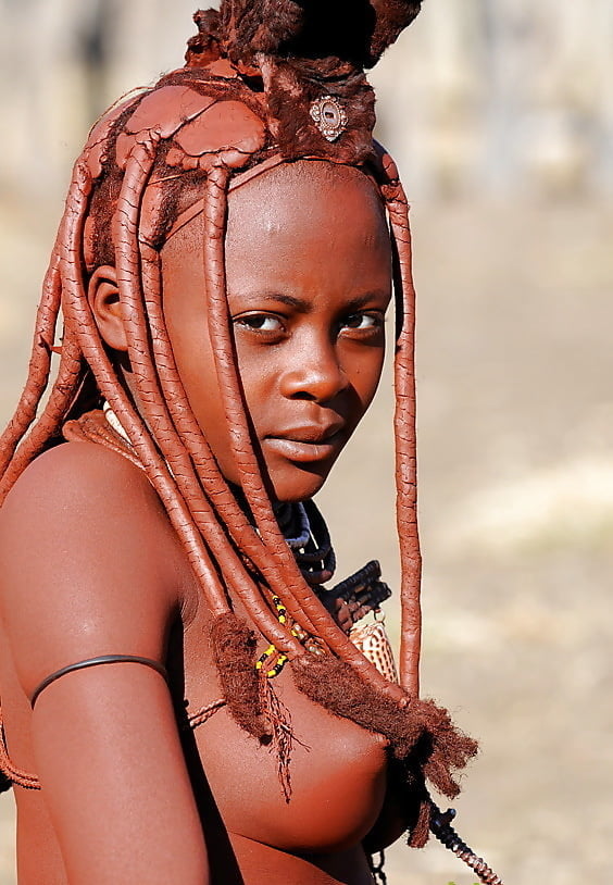アフリカの部族の女の子
 #96299642