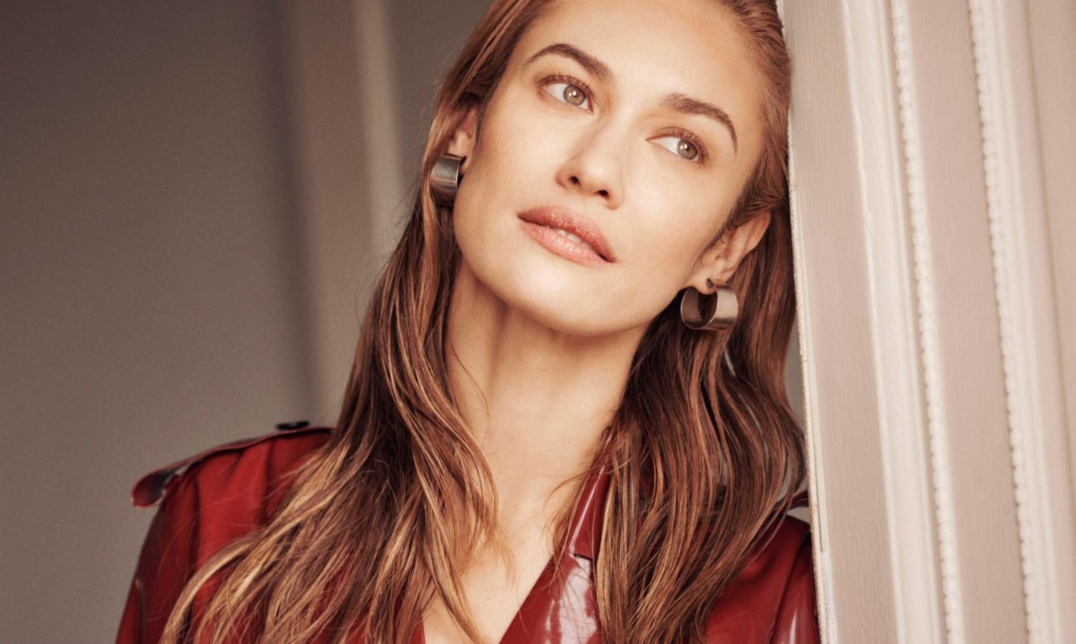 Olga Kurylenko desnuda #108488335