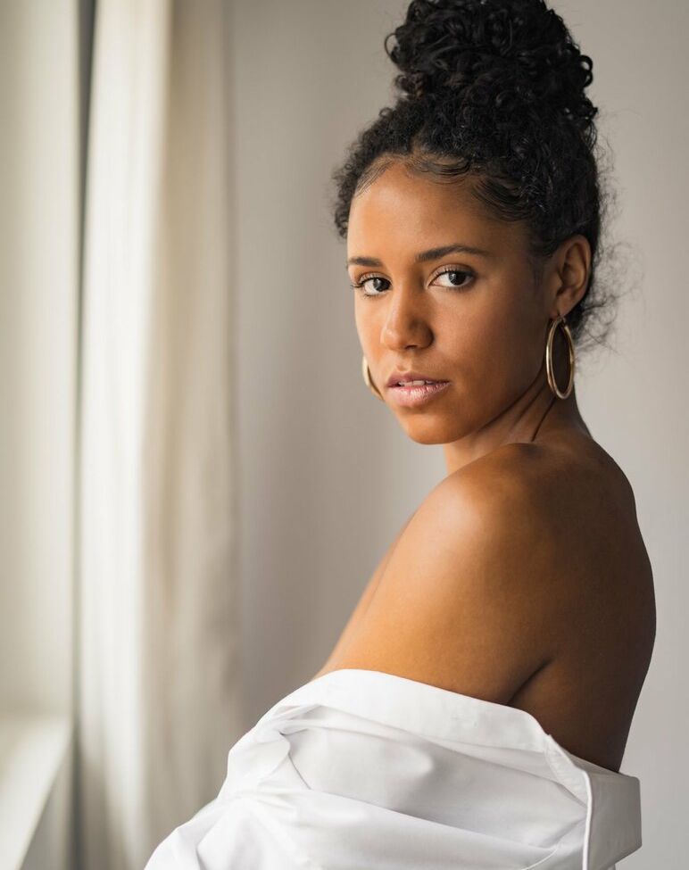 Katharina Hale desnuda #108131165