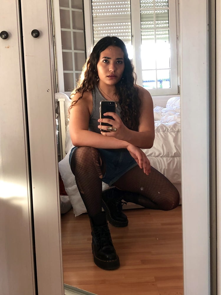 She want tributes #88894075