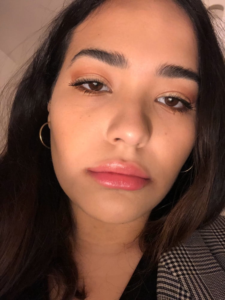 She want tributes #88894085