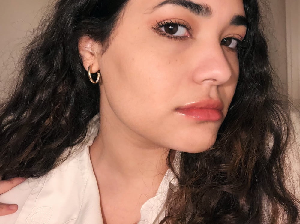 She want tributes #88894089