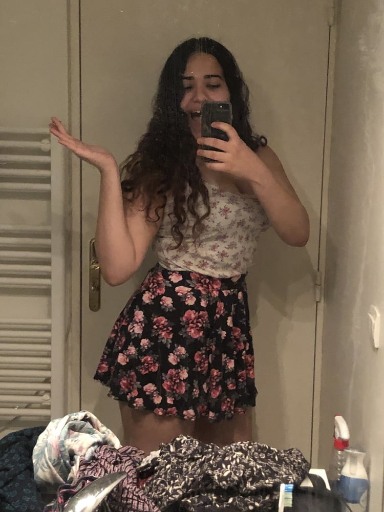 She want tributes #88894097