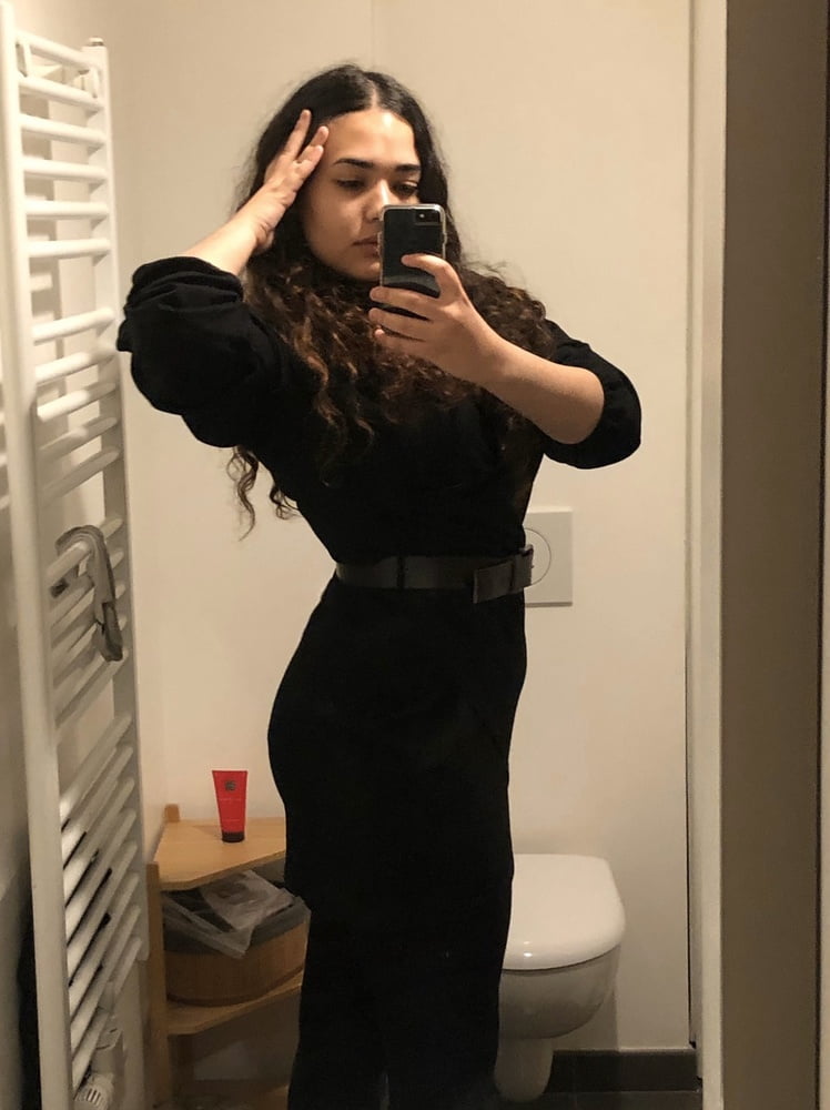 She want tributes #88894101