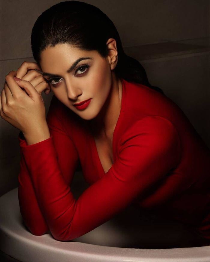 Sakshi Chaudhary #97549115