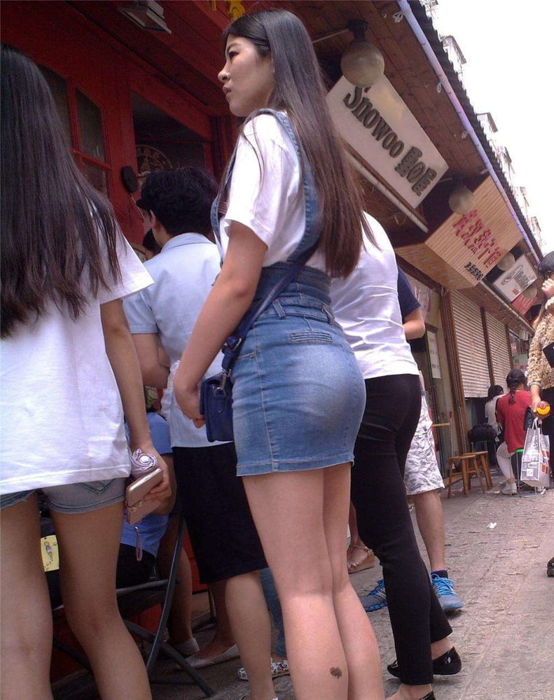 Voyeur asiático 1
 #103490650