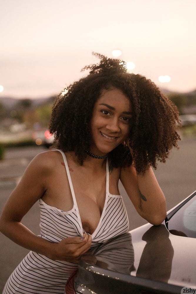 息を呑むような美しさ
 #98351185